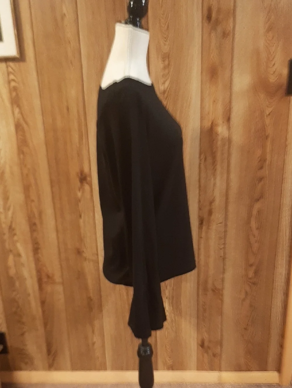 NWOT GAP Long Bell-Sleeve Black Ribbed Top (XL) - Picture 4 of 7